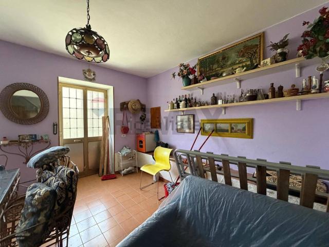Appartamento in vendita a Favale Di Malvaro, Liguria