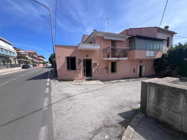Appartamento in vendita a Pescara Colli, Pescara