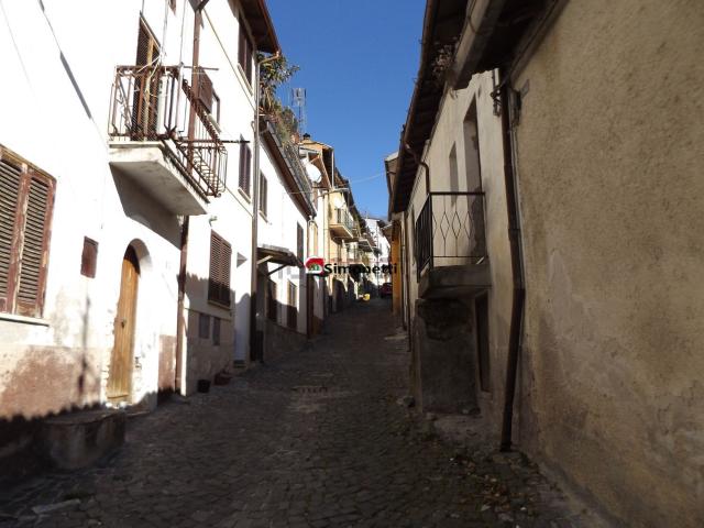 Appartamento in vendita a Carsoli, L'aquila