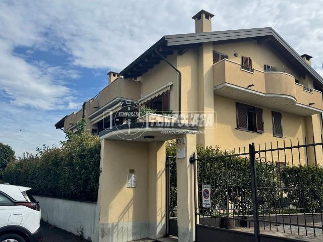 Appartamento in vendita a Asmonte, Ossona
