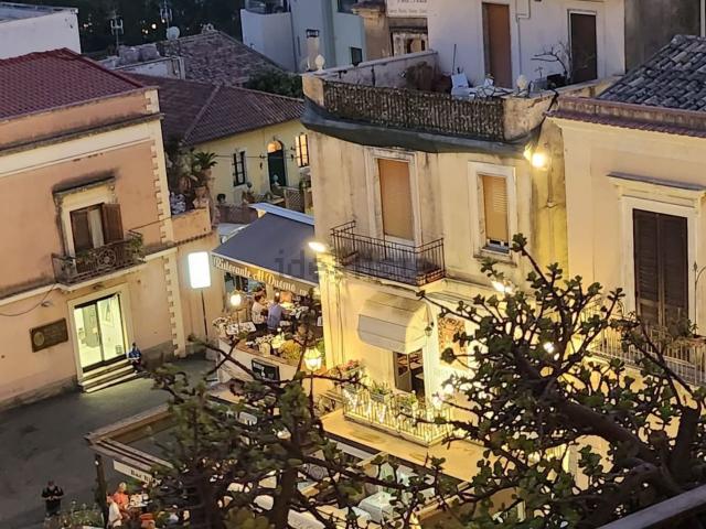 Attico in vendita a Taormina, Sicilia