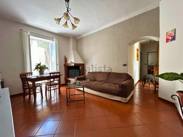 Appartamento in vendita a Carrara, Toscana