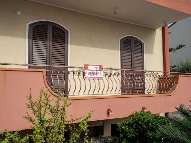 Appartamento in vendita a Barracca, Santa Teresa di Riva