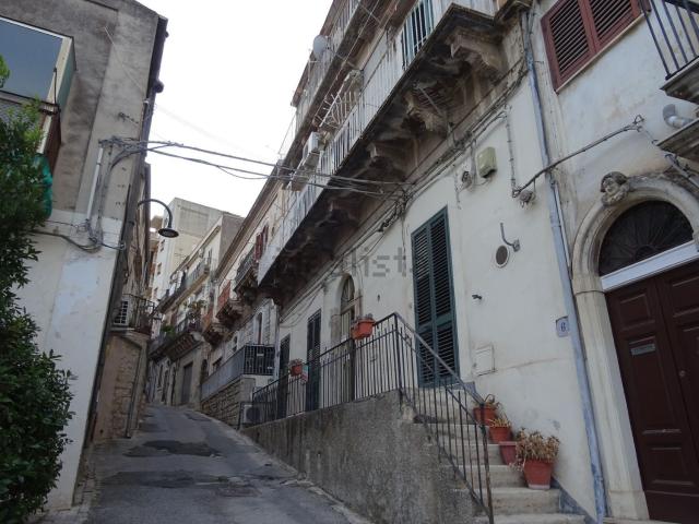 Appartamento in vendita a Modica Alta, Marina Di Modica