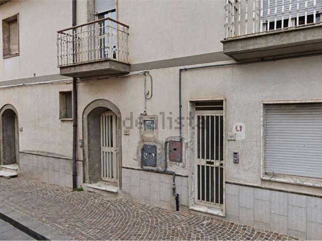 Appartamento in vendita a Preturo, Piano