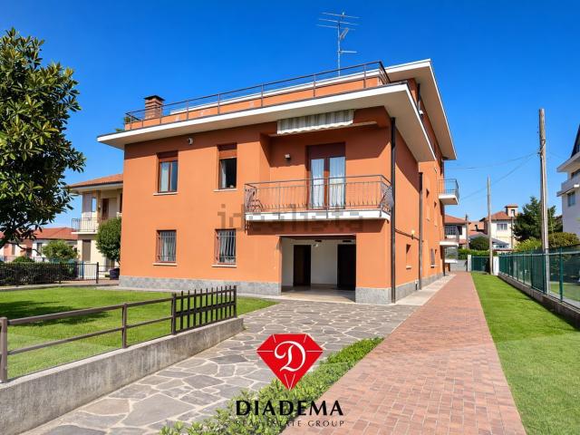 Appartamento in vendita a Sumirago, Lombardia
