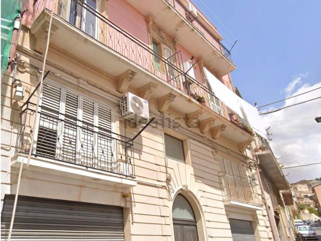 Appartamento in vendita a Chiaramonte Gulfi, Sicilia
