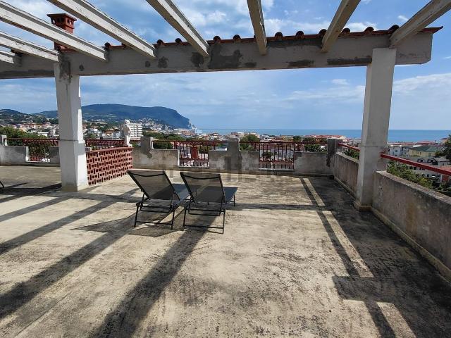 Appartamento in vendita a Marche, Ancona