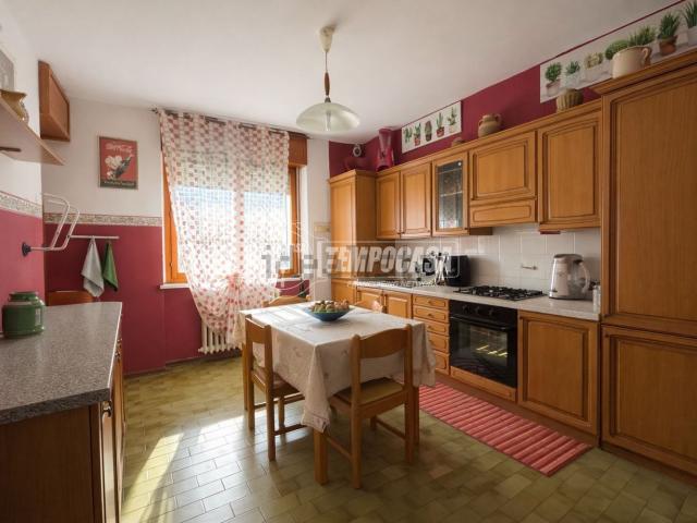 Appartamento in vendita a Santhià, Vercelli