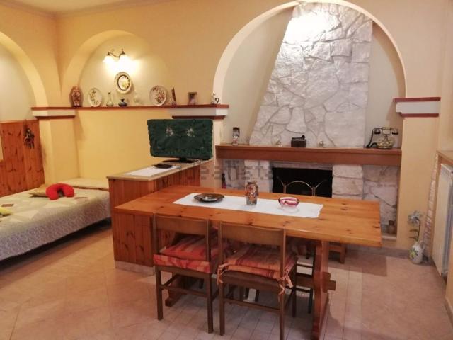 Appartamento in vendita a Piana Di Monte Verna, Campania