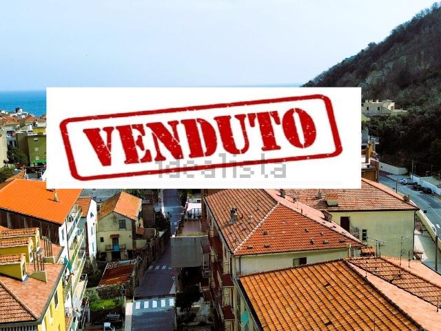 Appartamento in vendita a Noli, Liguria