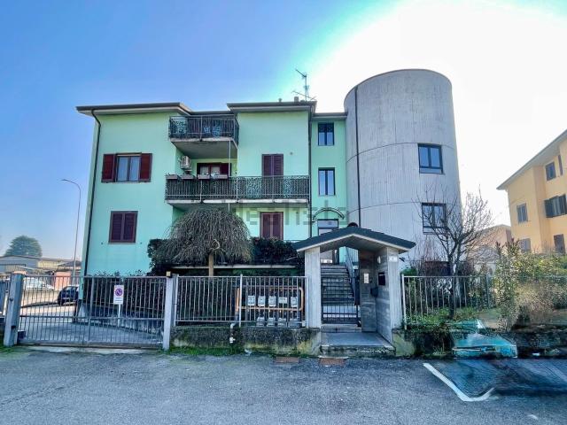 Appartamento in vendita a Motta Visconti, Milano
