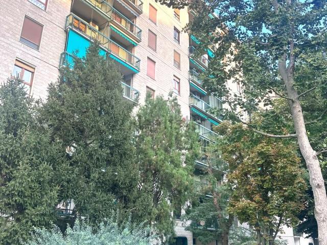 Appartamento in vendita a Molinetto di Lorenteggio, Corsico