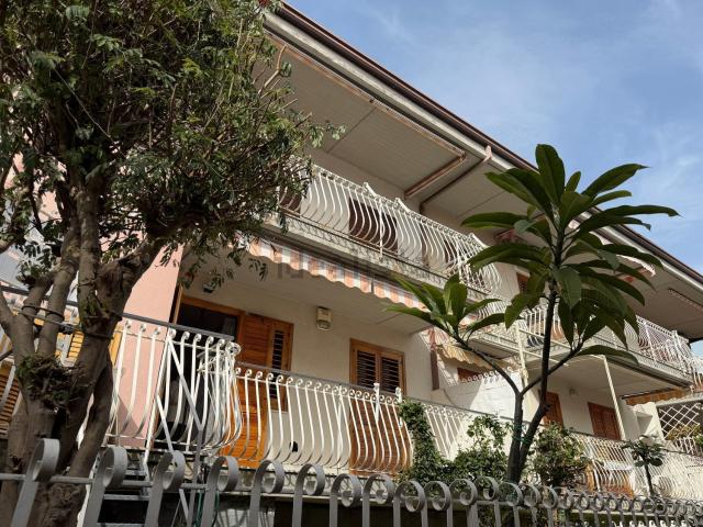 Appartamento in vendita a Acireale, Sicilia