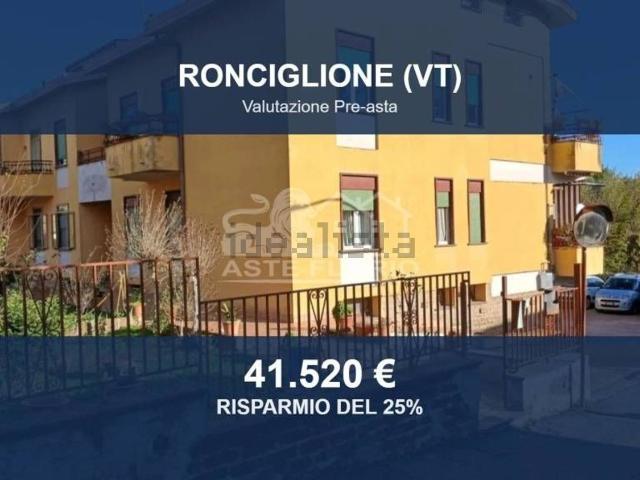 Appartamento in vendita a Ronciglione, Viterbo