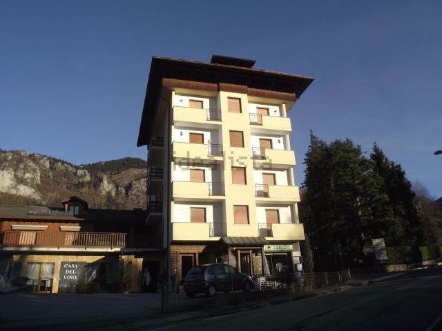Appartamento in vendita a Dorga, Castione Della Presolana