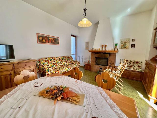 Appartamento in vendita a Margno, Lombardia
