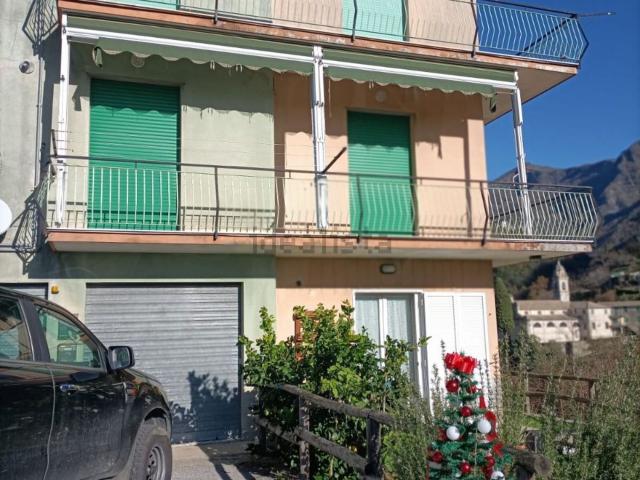 Appartamento in vendita a Favale Di Malvaro, Liguria