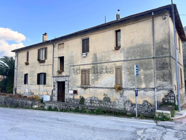 Appartamento in vendita a Belmonte Castello, Lazio