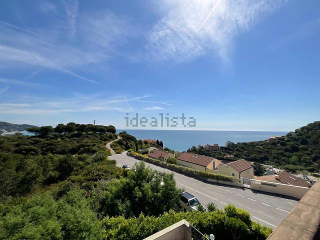 Appartamento in vendita a Spotorno, Liguria