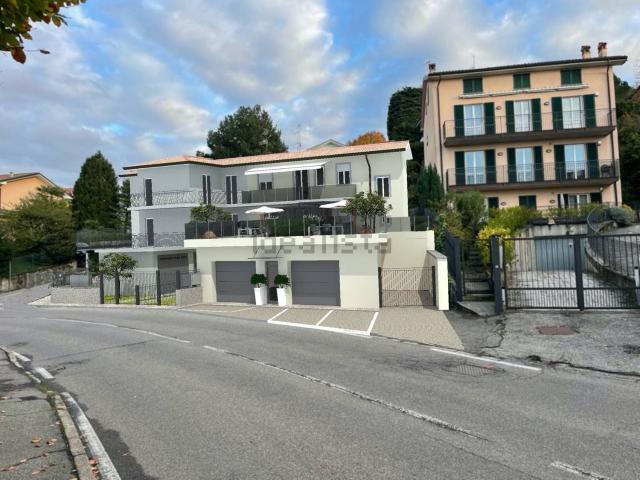 Appartamento in vendita a Grandate, Lombardia