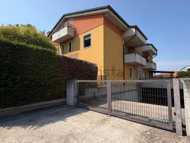 Appartamento in vendita a Zimella, Veneto