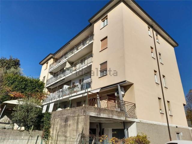 Appartamento in vendita a Valle Olona, Varese