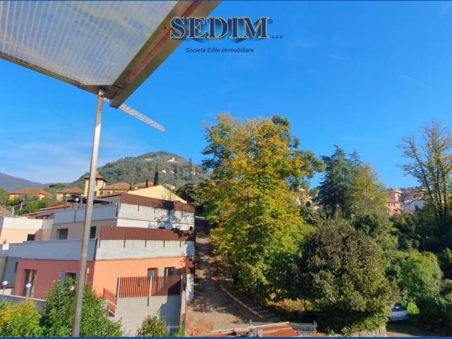 Appartamento in vendita a Media Val Bisagno, Serra Riccò
