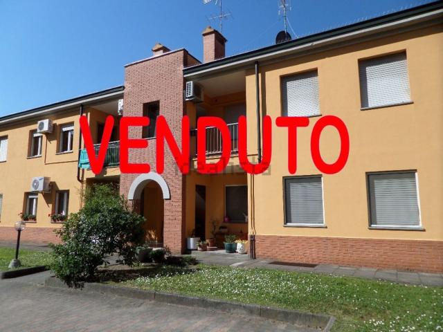 Appartamento in vendita a Vanzago, Lombardia