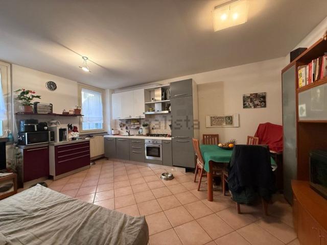 Appartamento in vendita a Comazzo, Lombardia