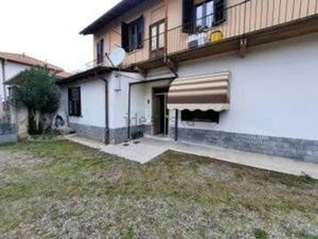Appartamento in vendita a Magnago, Lombardia