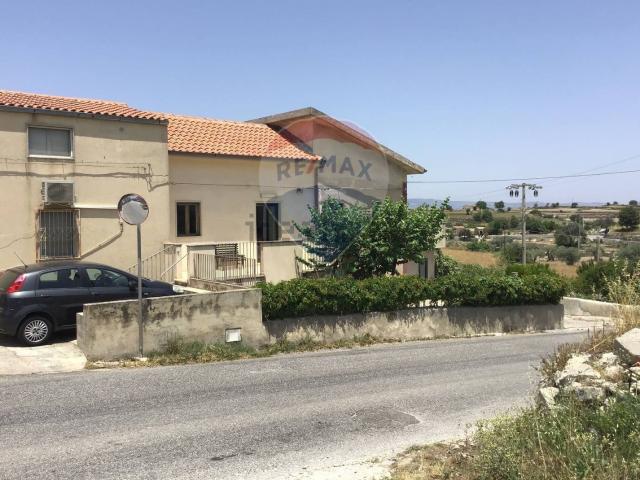 Appartamento in vendita a Giarratana, Sicilia