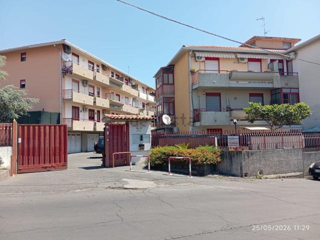 Appartamento in vendita a Ficarazzi, Aci Castello