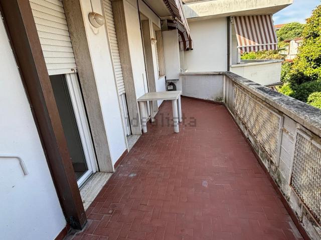 Appartamento in vendita a Marina di Massa, Marina Di Massa