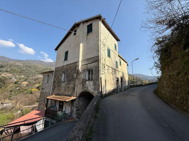 Appartamento in vendita a Baiardo, Liguria