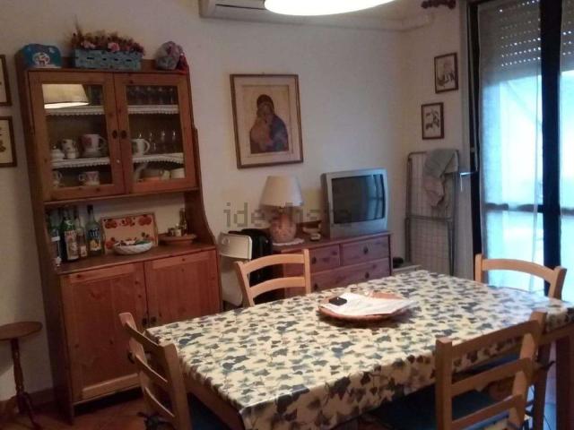 Appartamento in vendita a Marina Di Massa, Toscana