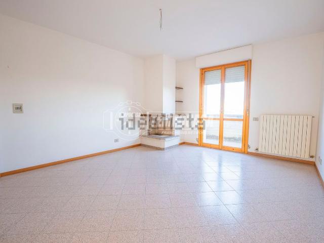 Appartamento in vendita a Ostra, Ancona