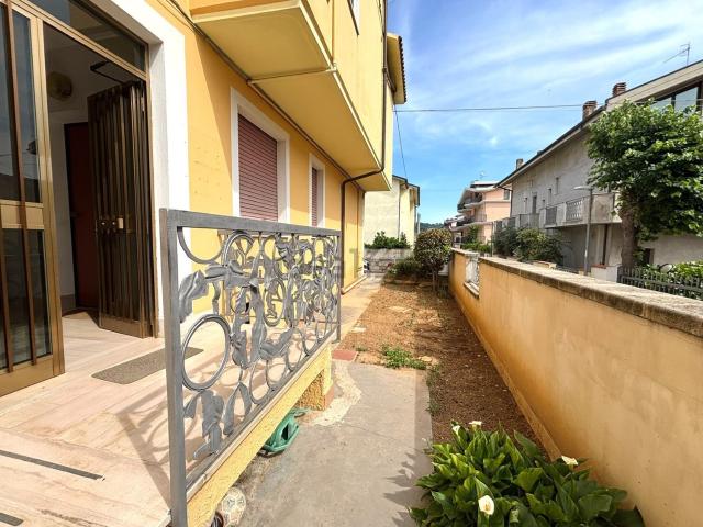 Appartamento in vendita a Città Sant'angelo, Abruzzo