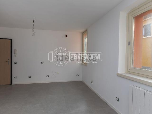 Appartamento in vendita a Foresto Sparso, Lombardia