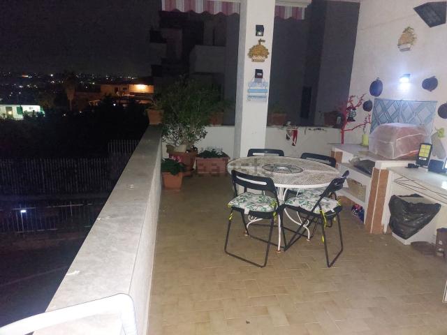 Appartamento in vendita a Pozzuoli, Campania