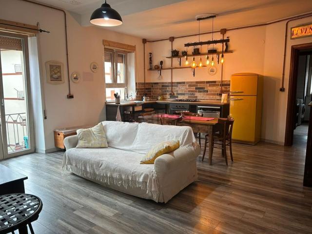 Appartamento in vendita a Seuna, Nuoro