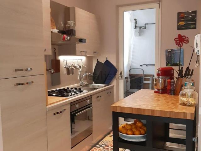 Appartamento in vendita a Luni, Liguria