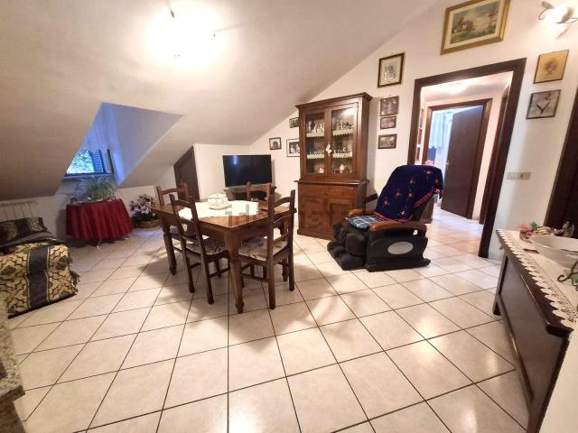 Appartamento in vendita a Maregnano, Vignanello