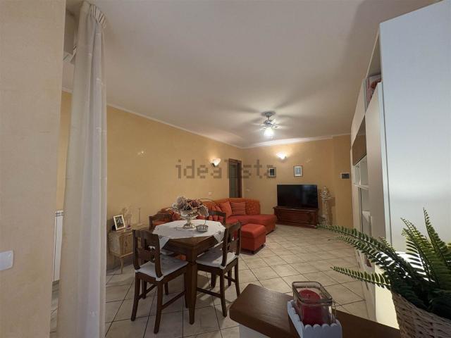 Appartamento in vendita a Dicomano, Toscana