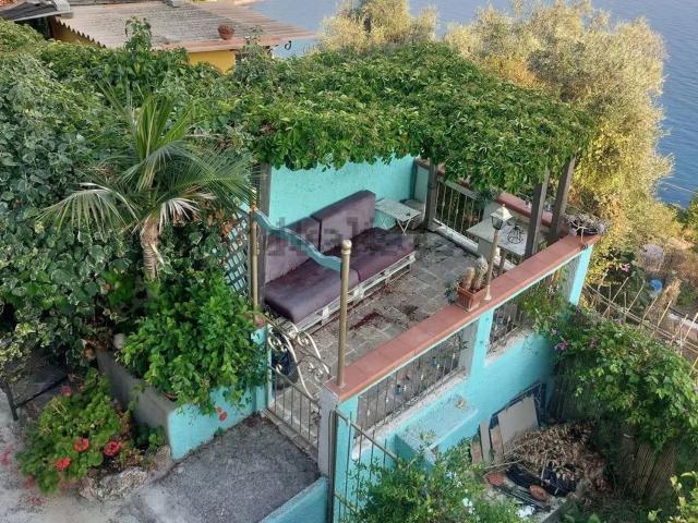 Appartamento in vendita a Ventimiglia, Liguria