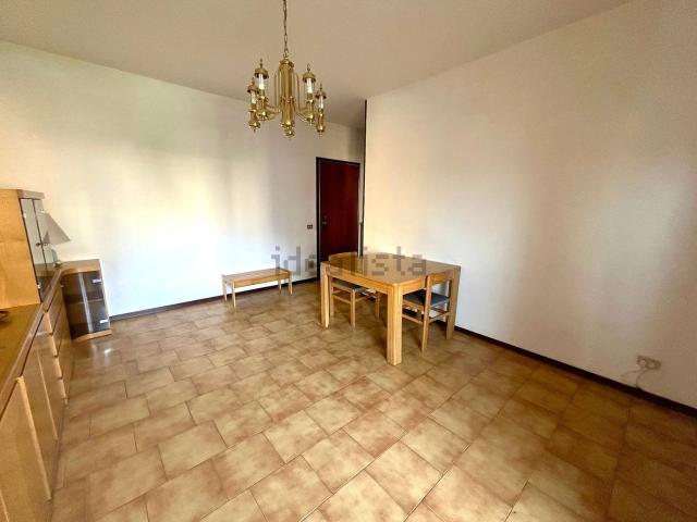 Appartamento in vendita a Centro Storico, Modena