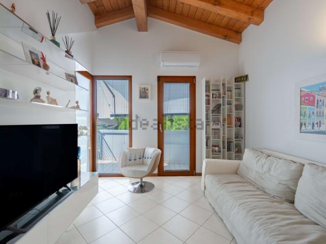 Attico in vendita a Lignano Pineta, Friuli-Venezia Giulia