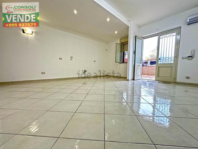 Appartamento in vendita a Giarre, Catania