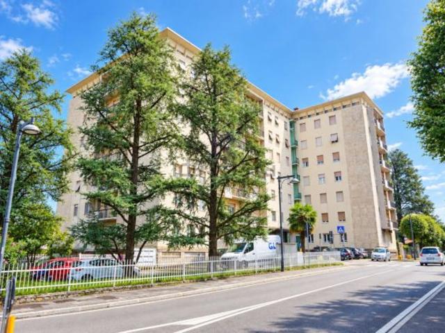 Appartamento in vendita a Ponte San Pietro, Bergamo