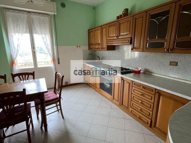 Appartamento in vendita a Quartiere Mercatale, Marche